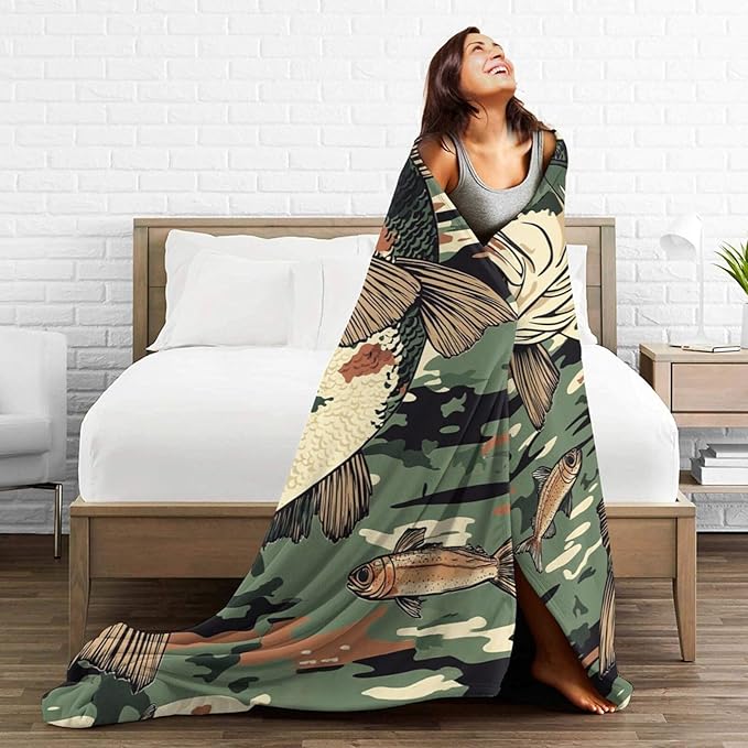 Bass Fish Blanket Fishing Throw Blanket Soft Warm Cozy Fuzzy Plush Camo Fishes Throw Blanket Gifts for Girls Women Fish Lightweight Fleece Flannel Gift Blankets for Kids Adults 40"X50"