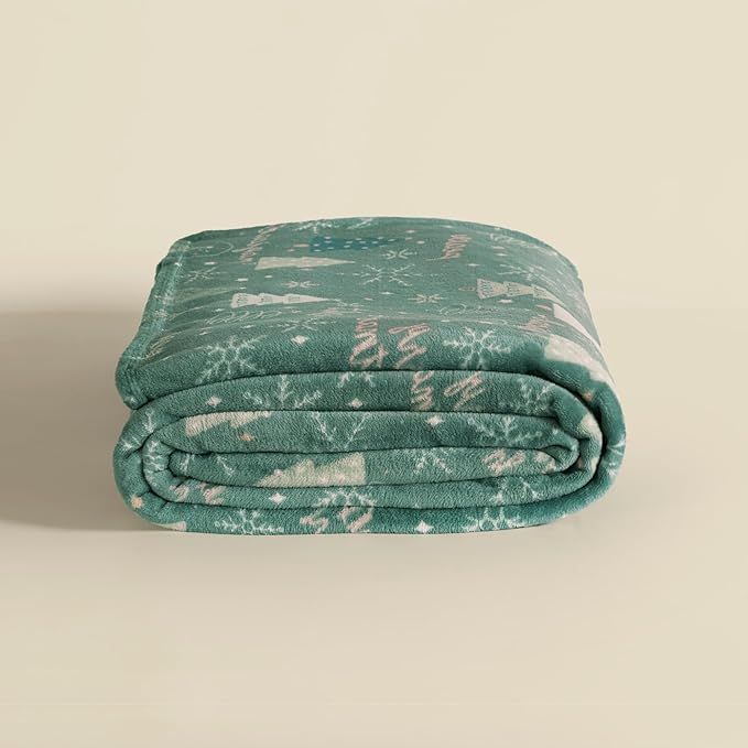 Vianney - Lightweight Blanket - Christmas Tree/Throw Blanket - Beauty Soft 100% Polyester - Machine Washable, Ultra-Soft Texture