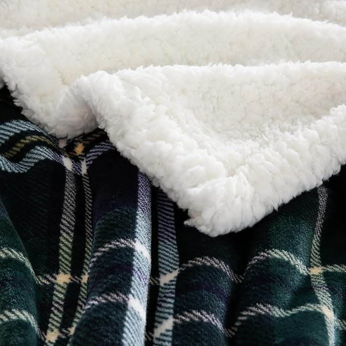 PU MEI Sherpa Fleece Throw Blanket 60" x 80" Reversible Plush Fluffy Large Big Blanket Lattice Flannel Blankets for All Season Use,Dark Green Check