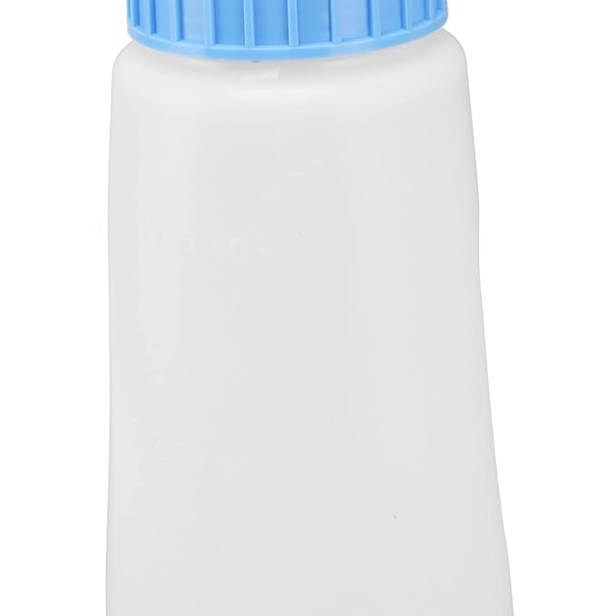 Vertical Calf Feeding Bottle with Handle Farm Goat Bottles Sheep Feeder Strong Sealing Pe Calfs Nursing for Lambs Calves Other Animals Livestock Tools 2.5l