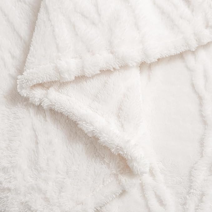 YUSOKI Sherpa Queen Size Blanket-3D Stylish Design Super Soft Fuzzy Cozy Warm Blanket Thick Plush Fluffy Furry Blankets for Teen Girls Women Couch Bed Sofa Chair Men Boys Gift(Ivory,90"x90")