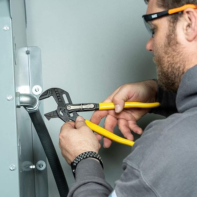 Klein Tools D53010 Plier Wrench, High Leverage Multi-Use Pump Plier with Adjustable and Reversible Double-Sided Jaw, Smooth and Knurled Teeth, 10-Inch