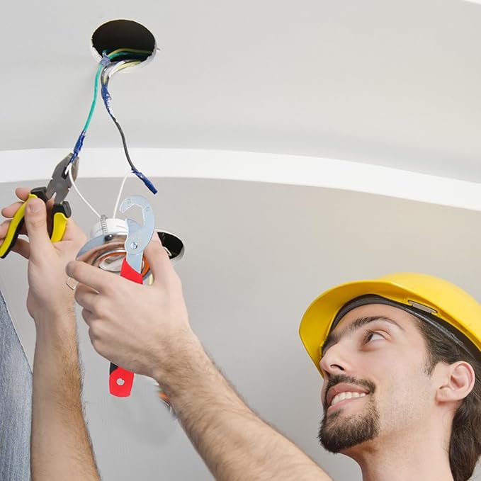 2Pcs Portable Multifunction Hand Tool Quick Opening Adjustable Pipe Wrench with Comfortable Ergonomic Handle for Home and Professional Plumbing Heavy Duty Water Pipe Repair