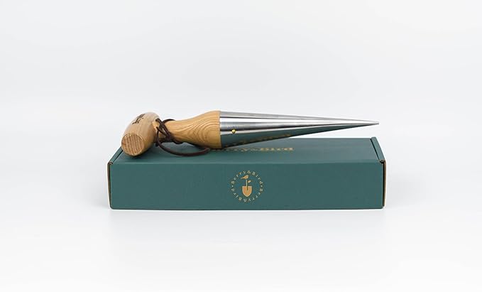 Berry&Bird Hand Dibber – Precision Wood Handle Garden Hole Punch Dibbler Tool for Planting Seeds & Bulbs with 6'' Measuring Scale, Bulb Planter for Planting Flowers Tulips Daffodils Dahlias