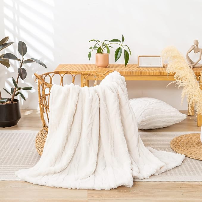 YUSOKI Sherpa Twin XL Blanket-3D Stylish Design Super Soft Fuzzy Cozy Warm Blanket Thick Plush Fluffy Furry Blankets for Teen Girls Women Couch Bed Sofa Chair Men Boys Gift(Ivory,65"x90")