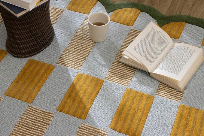 Hand-Tufted Wool Rug with Scalloped Edges, Light Blue Plaid Pattern, Cozy Soft Area Rug for Living Room, Bedroom, and Nursery, Handmade Modern Accent Rug, 5x7 Ft