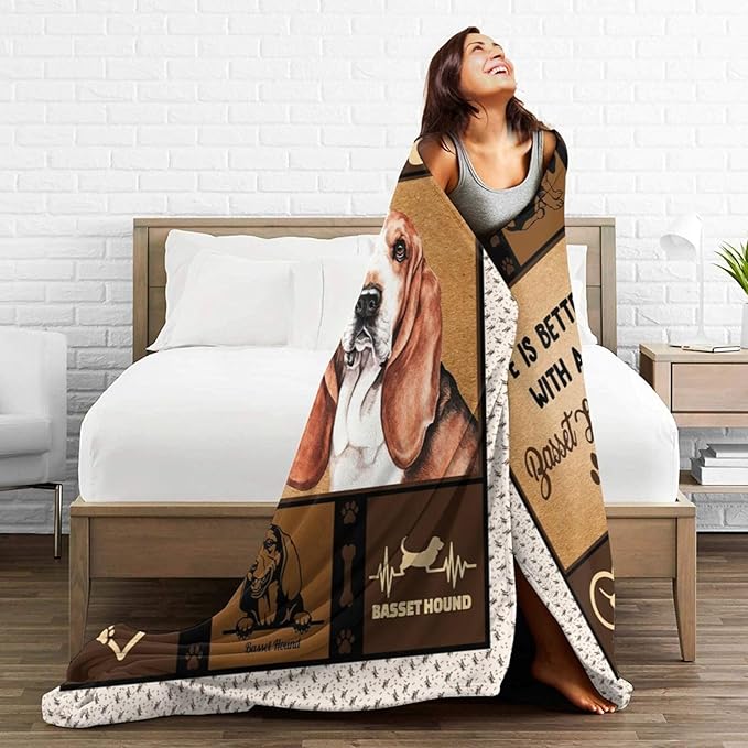 Basset Hound Blanket Dog Throw Blanket Soft Warm Cozy Fuzzy Plush Dogs Throw Blanket Bedding Gifts for Dog Lover Girls Women Fleece Flannel Gift Blankets for Kids Adults 40"X50"