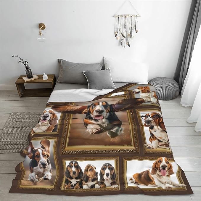 Basset Hound Throw Blanket Cute Running Basset Decor Blanket Super Cozy Plush Lightweight Soft Plush Flannel Fleece Blanket Gifts for Dog Lovers Women Men Boys Girls Kids for Sofa Bed Couch 60"X80"