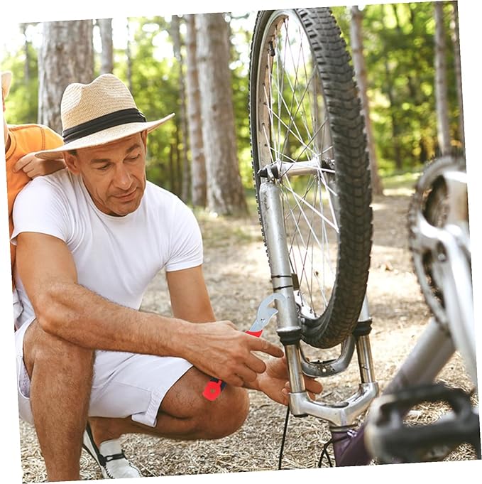 2Pcs Portable Adjustable Multifunction Hand Tool Compact Pipe Spanner Wrench Ergonomic Grip Lightweight for Water Pipe Maintenance and Repair Tasks