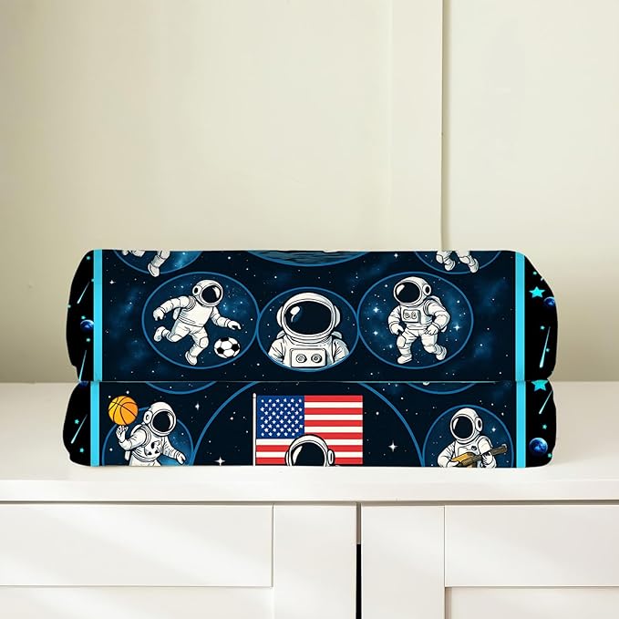 Space Blanket, Galaxy Astronaut Throw Blanket, American Flag Gifts Blankets Stuff Fleece Flannel Plush for Girls Women Lovers Adults Soft Bedding Gift for Sofa Bed Office Home Decor 40"X50"