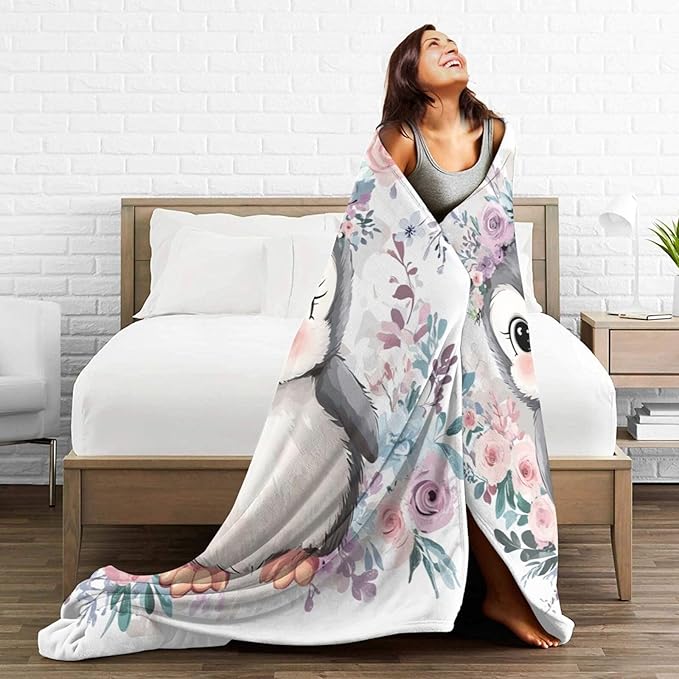 Cute Penguin Blanket Soft Warm Kawaii Penguin Plush Throw Blanket Cozy Lightweight Flannel Fleece Bedding Stuff Animal Decor Blanket Gifts for Lover Girls Boys Kids Teens Adults Women 60"x80"