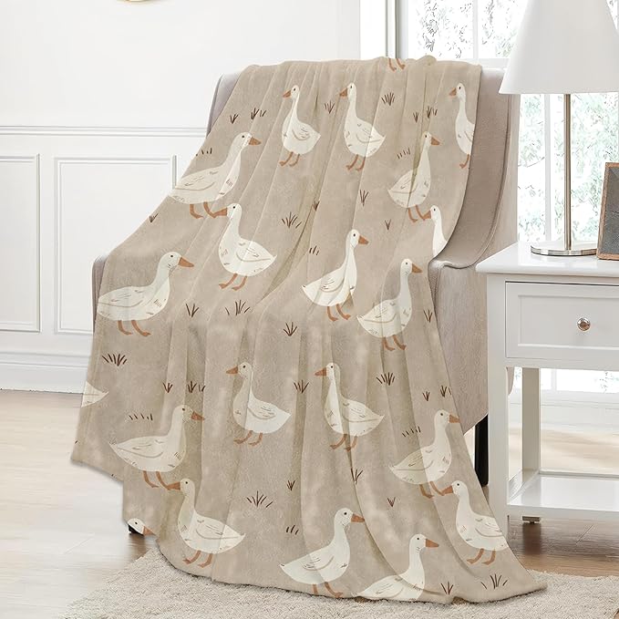 Cute White Duck Theme Throw Blanket Gifts for Women, Soft Fuzzy Warm Cozy Flannel Blankets for Bedroom, Travel, Couch, Home Decor 50x60 in