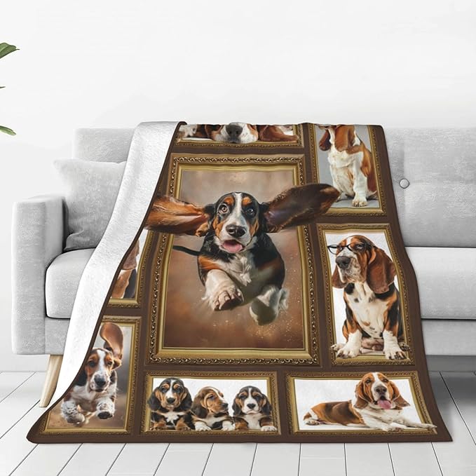 Basset Hound Throw Blanket Cute Running Basset Decor Blanket Super Cozy Plush Lightweight Soft Plush Flannel Fleece Blanket Gifts for Dog Lovers Women Men Boys Girls Kids for Sofa Bed Couch 40"X50"