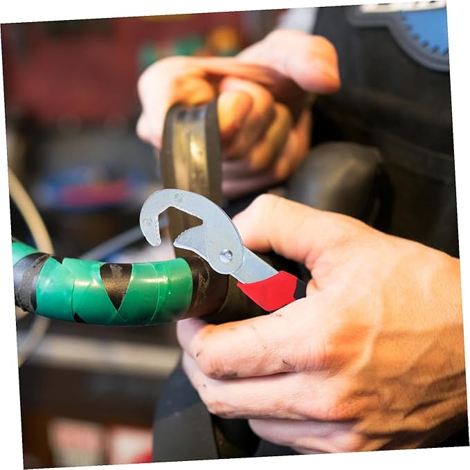 2Pcs Portable Adjustable Multifunction Hand Tool Compact Pipe Spanner Wrench Ergonomic Grip Lightweight for Water Pipe Maintenance and Repair Tasks