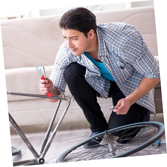 2Pcs Portable Adjustable Multifunction Hand Tool Compact Pipe Spanner Wrench Ergonomic Grip Lightweight for Water Pipe Maintenance and Repair Tasks