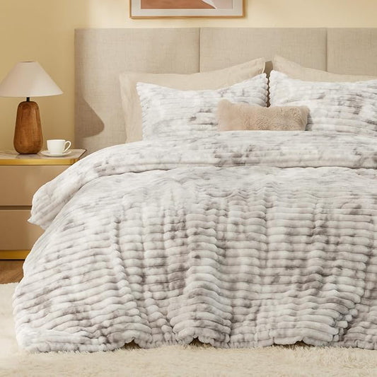 BEDELITE Fleece Full Comforter Set -Super Soft & Warm Fluffy Grey&White Bedding, Luxury Fuzzy Heavy Bed Set for Winter with 2 Pillow Cases