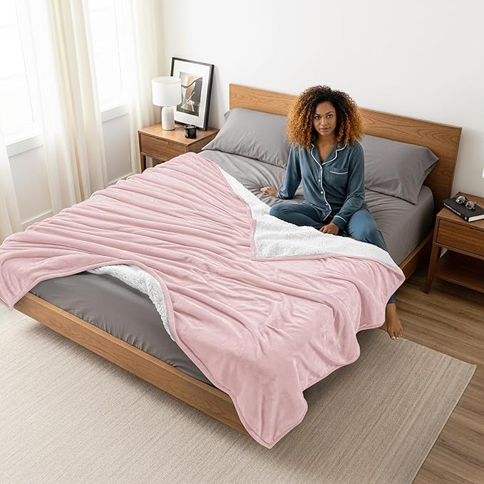 Utopia Bedding Sherpa Blanket King Size (Pink, 90x102 Inches) - Soft Lightweight Plush Fleece Reversible Blanket for Bed, Sofa, Couch, Camping and Travel