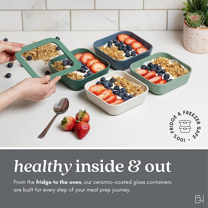 Ceramic Coated Glass Food Storage Container | No PTFE, PFOA, PFAS, and BPA | Reusable Non Toxic Meal Prep Container with Glass Lid | Easy To Store | 6 Cup Rectangle [Crema]