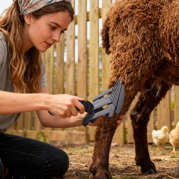 Livestock Scratching Brush - Durable Equine Grooming, Dematting Comb Tool, Sturdy Animal Care Brush, Comfortable Grip Handle, Easy Clean Design, Multipurpose Stable Accessory | Pet Cattle Horse Goat