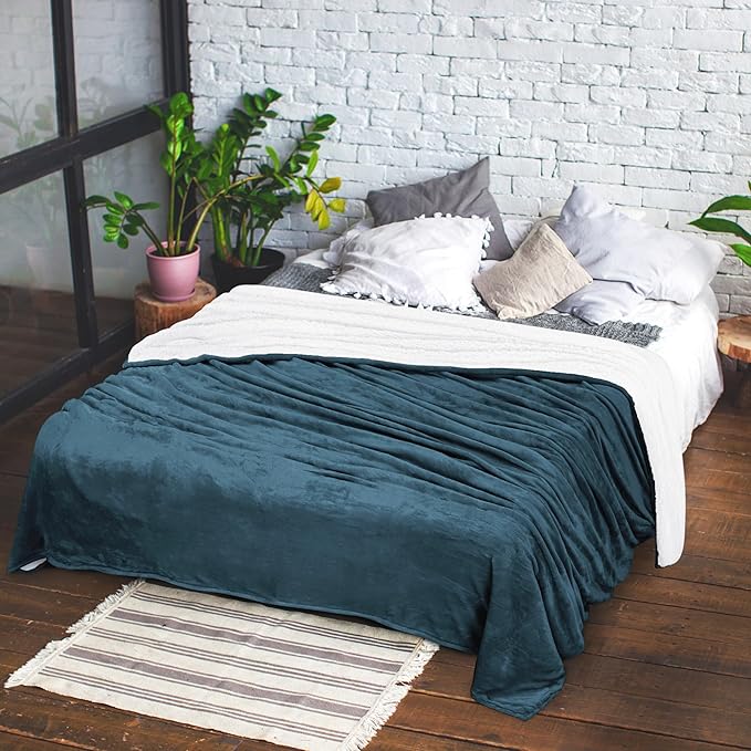 Utopia Bedding Sherpa Blanket Twin Size (Stone Blue, 90x66 Inches) - Soft Lightweight Plush Fleece Reversible Blanket for Bed, Sofa, Couch, Camping and Travel