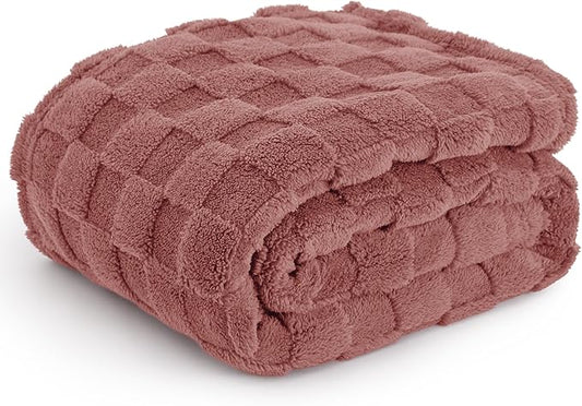 Bedsure GentleSoft Twin Blanket for Bed Dusty Pink - Super Soft Cozy Blankets for Women Men Girls, Cute Fuzzy Fleece Throws for Bedroom Couch, 60x80 Inches