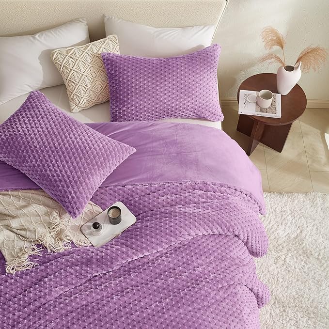 Petrichor Fluffy Twin Comforter Set - Ultra-Soft Lavender Flannel Thick Comforter for Queen Bed, Luxury Warm Bedding Set for Winter & Fall, Cozy Fuzzy Bed Set 2 Pieces (1 Comforter & 1 Pillowcase)