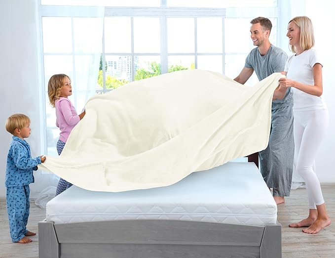 Utopia Bedding Fleece Blanket Twin Size Ivory 300GSM Luxury Anti-Static Fuzzy Soft Microfiber Bed Blanket (90x66 Inch)