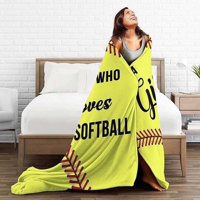 Just A Girl Who Loves Softball Blanket Soft Team Throw Blanket Fleece Comfy Yellow Plush Flannel Softball Travel for Outdoor Couch Sofa Birthday Gifts for Girls Kids - 40''x50''