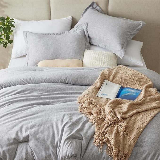 CozyLux Oversized Queen Comforter Set, 3 Pieces 98x98 Light Grey Soft Luxury Cationic Dyeing Bedding All Season, Light Gray Breathable Fluffy Bed Sets with 1 Alternative Comforter and 2 Pillow Shams
