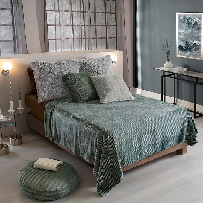 Vianney - Lightweight Blanket - Kansas/King Size - Ultra-Soft Beauty Soft 100% Polyester Shell and Fill - Breathable Year-Round Warmth - Machine Washable