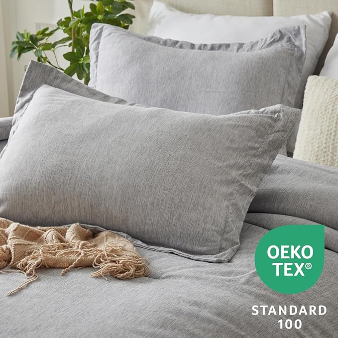 CozyLux King Size Comforter Set - 3 Pieces Light Grey Soft Luxury Cationic Dyeing Bedding Comforter for All Season, Light Gray Breathable Lightweight Fluffy Bed Set with 1 Comforter and 2 Pillow Shams