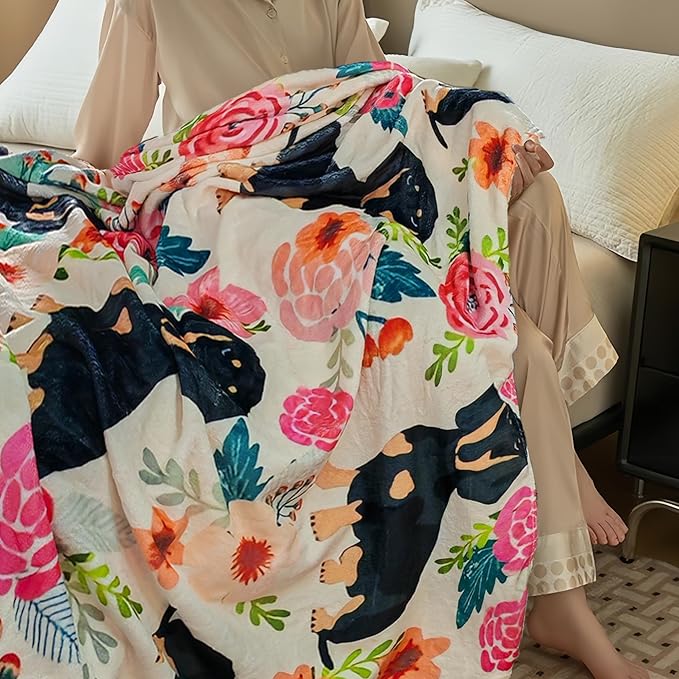 Cute Dachshund Blanket for Women Girls Kids Adults 50" x 60", Dog Flannel Throw for Sofa Couch Bed Living Room, Gifts for Animal Lovers
