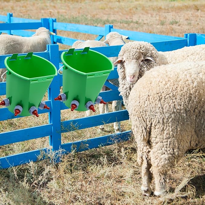 2 Pack 8l Lamb Milk Feed Bucket Multiple Teat Large Capacity Plastic Goat Milk Feeding Bucket Green Animal Feed Pot Lamb Feeder Bottle for Farm Sheep Livestock Cattle Animal(5 Mouths)