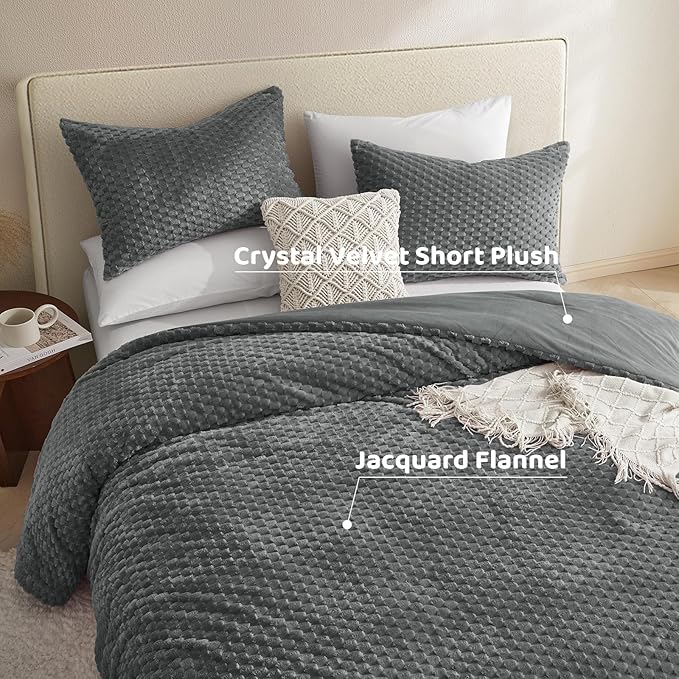 Petrichor Fluffy Twin Comforter Set - Ultra-Soft Gray Flannel Thick Comforter for Queen Bed, Luxury Warm Bedding Set for Winter & Fall, Cozy Fuzzy Bed Set 2 Pieces (1 Comforter & 1 Pillowcase)