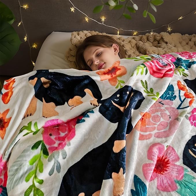 Cute Dachshund Blanket for Women Girls Kids Adults 50" x 60", Dog Flannel Throw for Sofa Couch Bed Living Room, Gifts for Animal Lovers