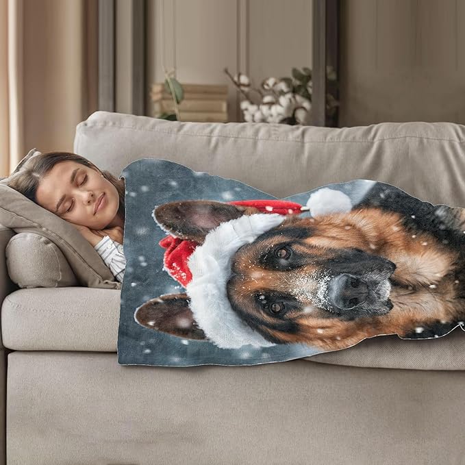 German Shepherd in Santa Hat Throw Blanket 40"x50", Christmas Dog Blankets for Living Room Bedroom Decor, Soft Flannel Polyester Warm Cozy Gifts for Dog Lovers