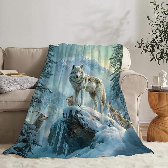 Wolf Blanket Wildlife Throw Blanket Soft Warm Cozy Fuzzy Plush Wolves Throw Blanket Gifts for Girls Women Wolf Lightweight Fleece Flannel Gift Blankets for Kids Adults 60"X80"