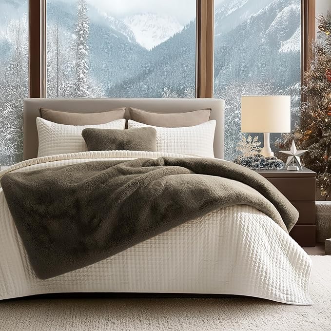 EVERGRACEHOME Luxury Soft Faux Chinchilla Fur Throw Blanket for Couch, Warm Thick Heavy Winter Throw Blanket 1220GSM for Bed, Fluffy Cozy Mink Blanket with Reversible Velvet, Smoky Sable, 50"x60"