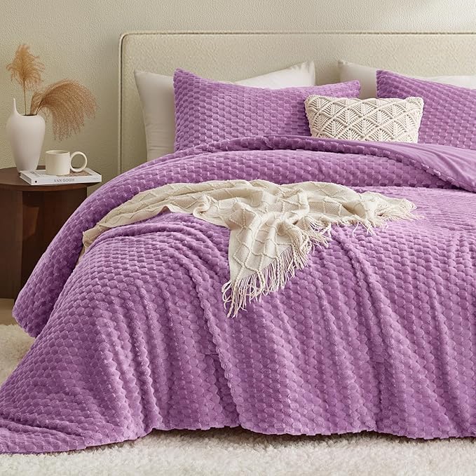 Petrichor Fluffy King Comforter Set - Ultra-Soft Lavender Flannel Thick Comforter for King Bed, Luxury Warm Bedding Set for Winter & Fall, Cozy Fuzzy Bed Set 3 Pieces (1 Comforter & 2 Pillowcases)