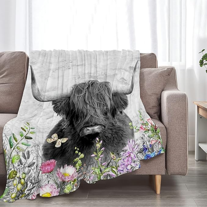 Cow Blanket for Girls Women Gifts for Cows Lovers Highland Cow and Floral Throw Blanket for Kids Adults Ultra Soft Cozy Fleece Blanket for Couch Sofa Bed 50"x60"