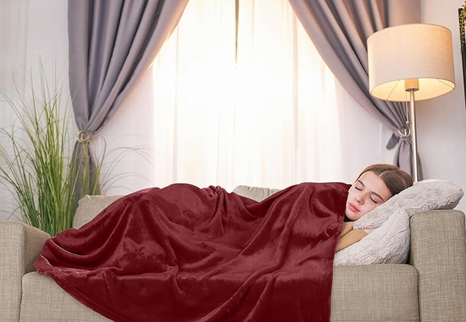 Utopia Bedding Fleece Blanket Twin Size Burgundy 300GSM Luxury Anti-Static Fuzzy Soft Microfiber Bed Blanket (60x80 Inch)