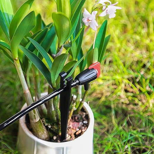 100 Pieces Drip Irrigation Support Stakes for 1/4 Inch Drip Tubing, 1/4" Tubing Hold Stakes Tool for Irrigation System Hose & Emitter Support for Vegetable Flower Beds Lawn Supplies