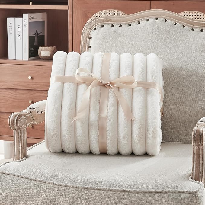 Faux Fur Throw Blanket for Couch, 1000 GSM Cozy Fuzzy Fluffy Soft Plush Thick Bubble Sherpa Blanket for Sofa Bedroom Living Room, Mothers Day Birthday Gifts for Women Home Decor