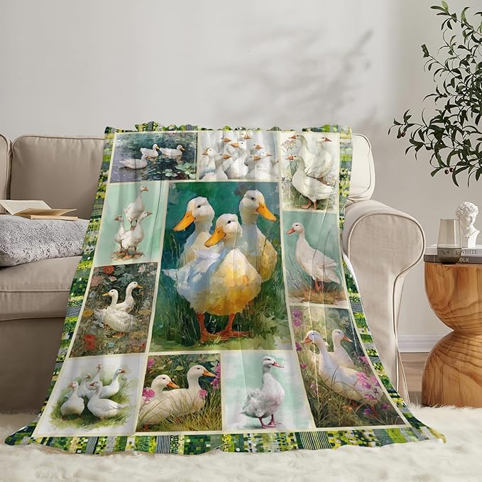 Dynova Duck Blanket Cozy Plush Funny Ducks Throw Blankets Fuzzy Flannel Fleece Animal Decor Gifts for Girls Boys Women Men 60"X50"