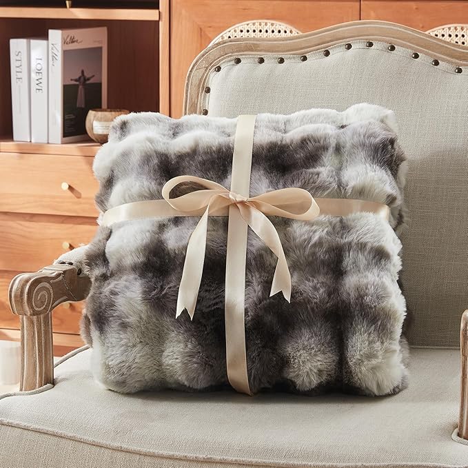 Faux Fur Queen Blanket for Couch, 1000 GSM Cozy Fuzzy Fluffy Soft Plush Thick Bubble Sherpa Blanket for Sofa Bedroom Living Room, Mothers Day Birthday Gifts for Women Home Decor