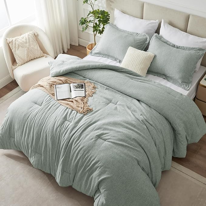 CozyLux King Size Comforter Set - 3 Pieces Sage Green Soft Luxury Cationic Dyeing Bedding Comforter for All Season, Breathable Lightweight Fluffy Boho Bed Sets with 1 Comforter and 2 Pillow Shams