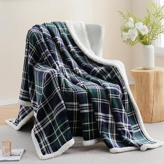 PU MEI Sherpa Fleece Throw Blanket 60" x 80" Reversible Plush Fluffy Large Big Blanket Lattice Flannel Blankets for All Season Use,Dark Green Check