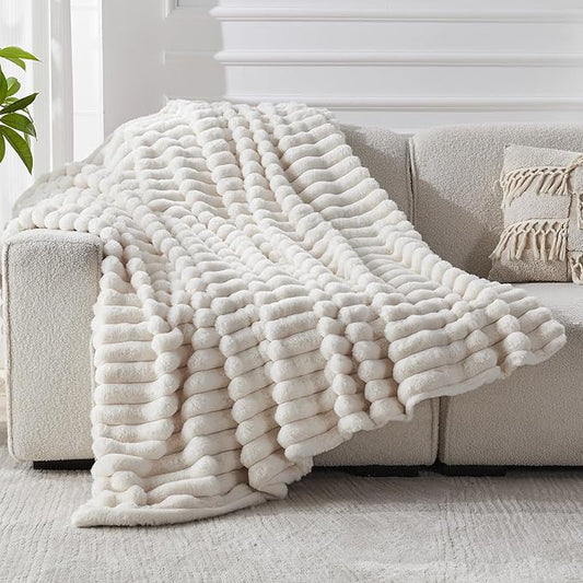 Faux Fur Queen Blanket for Couch, 1000 GSM Cozy Fuzzy Fluffy Soft Plush Thick Bubble Sherpa Blanket for Sofa Bedroom Living Room, Mothers Day Birthday Gifts for Women Home Decor