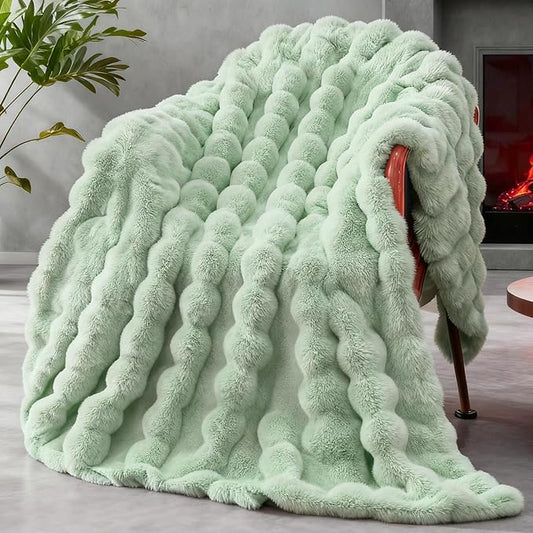 Faux Fur Twin Blanket for Couch, 1000 GSM Cozy Fuzzy Fluffy Soft Plush Thick Bubble Sherpa Blanket for Sofa Bedroom Living Room, Mothers Day Birthday Gifts for Women Home Decor