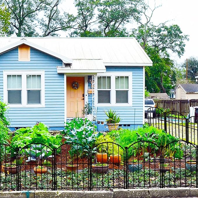 Decorative Garden Fence 17in x10ft, 10 Pack Rustproof Metal No Dig Fence Animal Barrier for Dog, Arched Flower Bed Edging Ornamental Wire Border Panel Fencing for Yard Patio Outdoor Decor